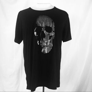 Black skull T-shirt